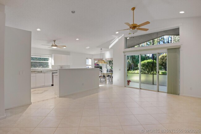 Photo - 6519 Lucaya Ave