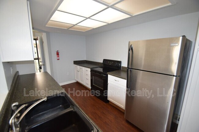 Photo - 2025 Sylvester Rd Unidad N308