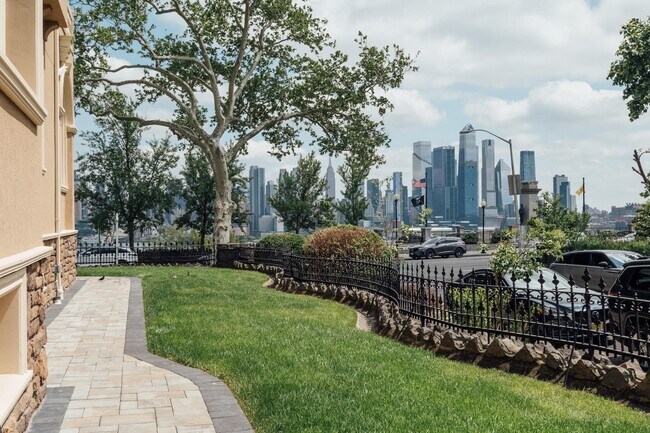 Photo - 821-823 JFK Blvd E