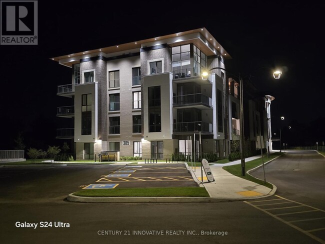 Photo - 385 Arctic Red Dr Unité 420