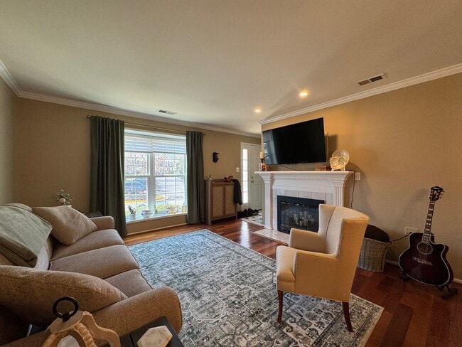 Photo - Bright And Spacious 2 Bed 2 Bath Condo In Ramblewood At Daventry