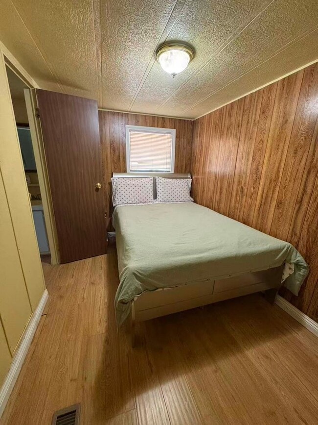 Photo - 551 Piltz Rd