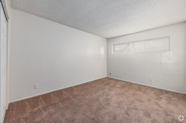 2BR, 2BA - 842SF - Primary Bedroom - The Burbank Towers