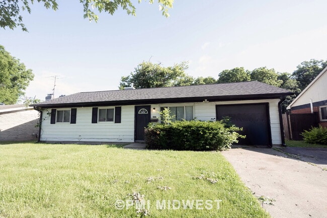 Building Photo - "Charming 3-Bedroom Gem in Indianapolis – Cozy Living with 925 Sq Ft of Comfort!"