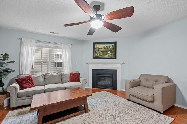 Photo - Fantastic 4 Bedroom, 3 Bath home near Brier Creek & RDU, Fenced-in Yard, Bonus Room, Pet Friendly!