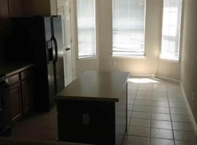 Photo - 811 Shadow Creek Blvd