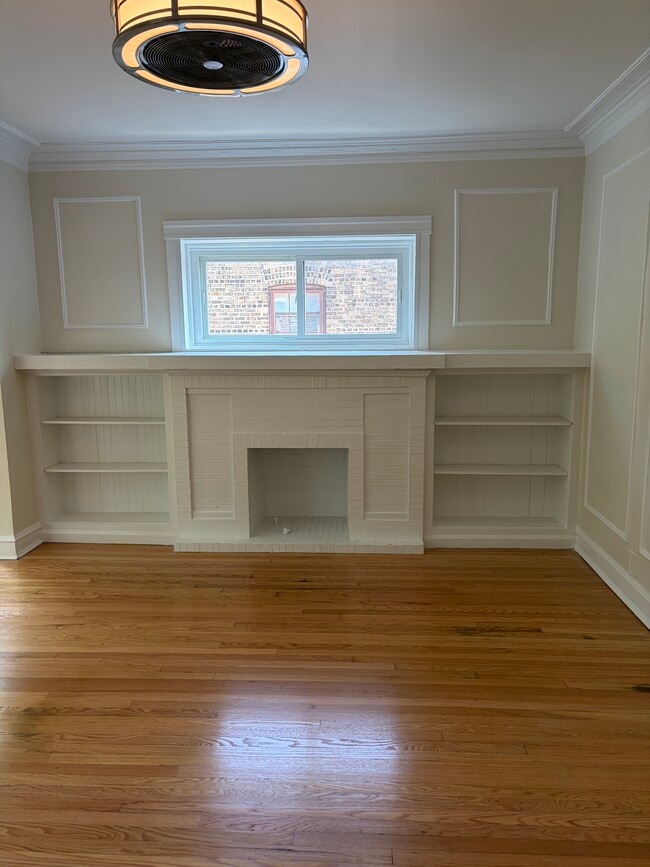 Family Room - 116 Keeney St Unit 3E