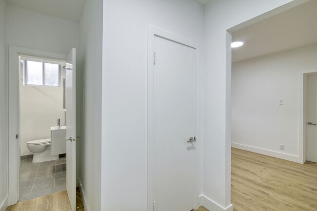 Photo - 3010 Av. Van Horne Unit 5