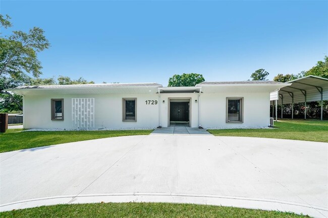 Photo - 1729 Dooley Ln House