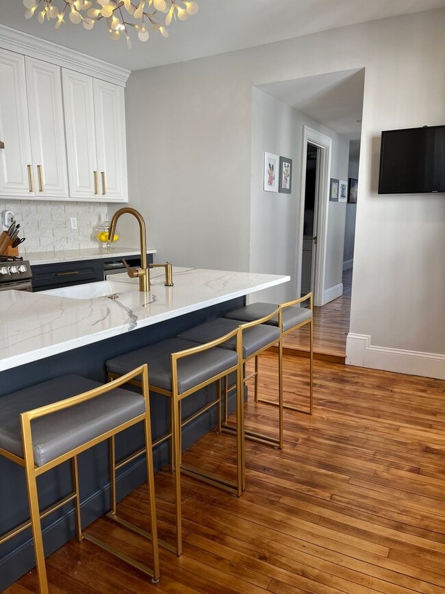 36 Spruce St Unit 2