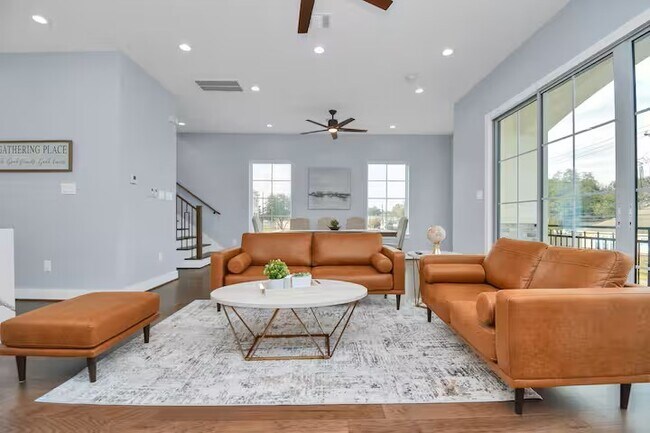 3412 Dixie Dr