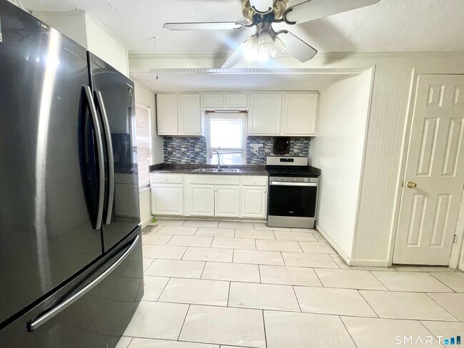 Photo - 128 Franklin St Unit 1st Floor