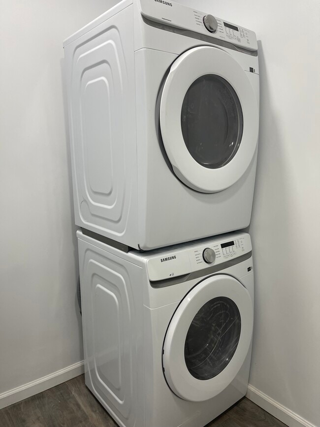 Photo - 312 N Briar Rdg