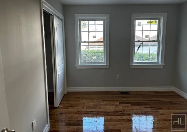 Photo - 132-11-132160 160th St Unidad 2