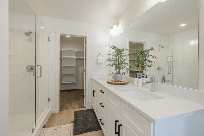 Photo - 408 S 680 E Unit ID1249845P