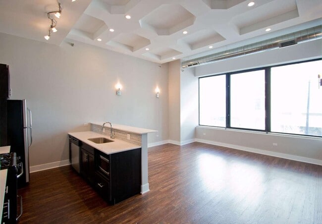 Photo - 1338 S Michigan Ave