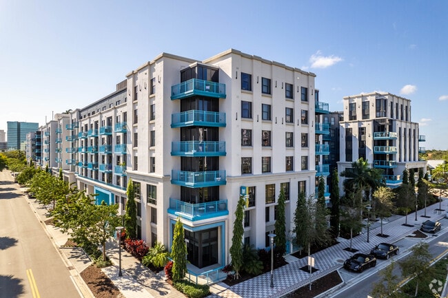 MOTIF AT FLAGLER VILLAGE