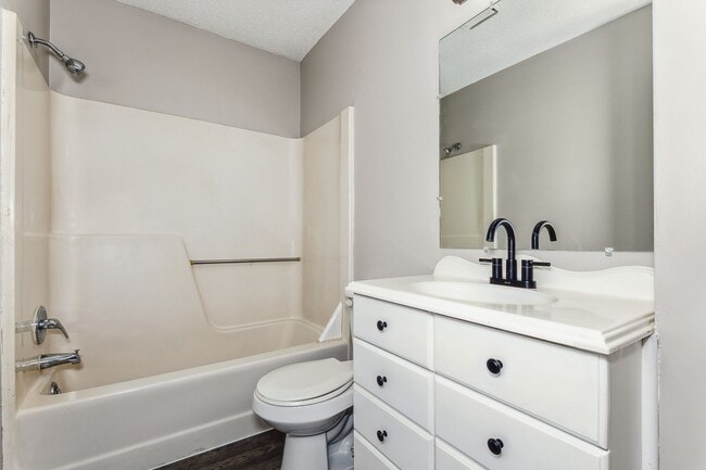 Photo - Coming Soon! WEST Side Duplex for rent! Spacious 3 bed/2 bath duplex for rent or rent to own!