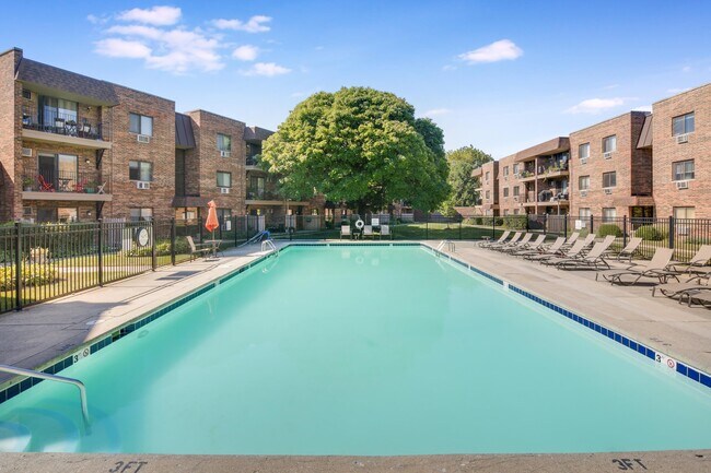 3527 Central Unit 301