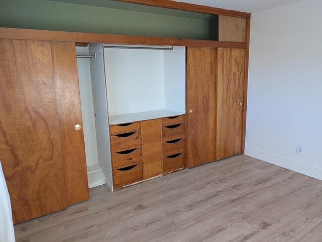 Building Photo - 132 S Michigan Ave Unit 132.5