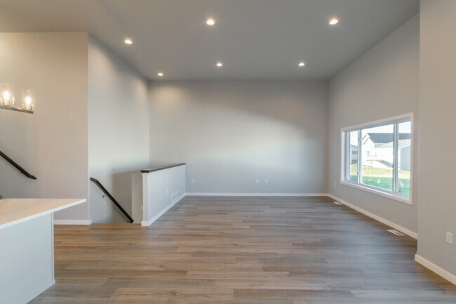 Photo - 3633 33rd St S