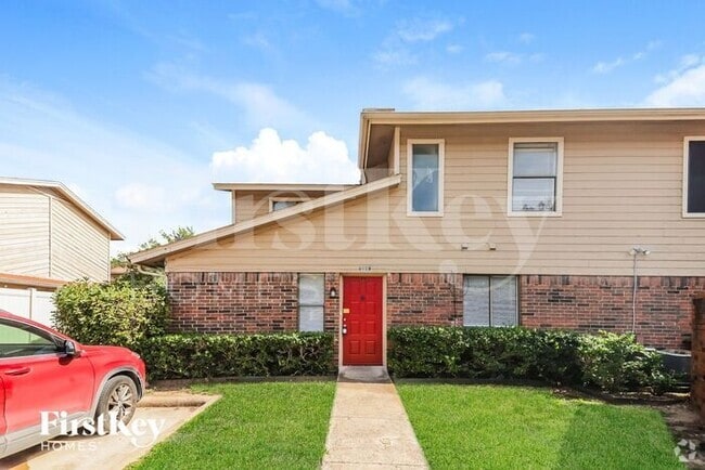 Building Photo - 2240 Tarpley Rd Rental