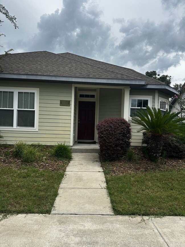 Building Photo - Longleaf 3/2 House
