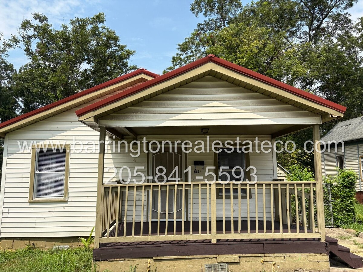 Photo - 728 29th St SW