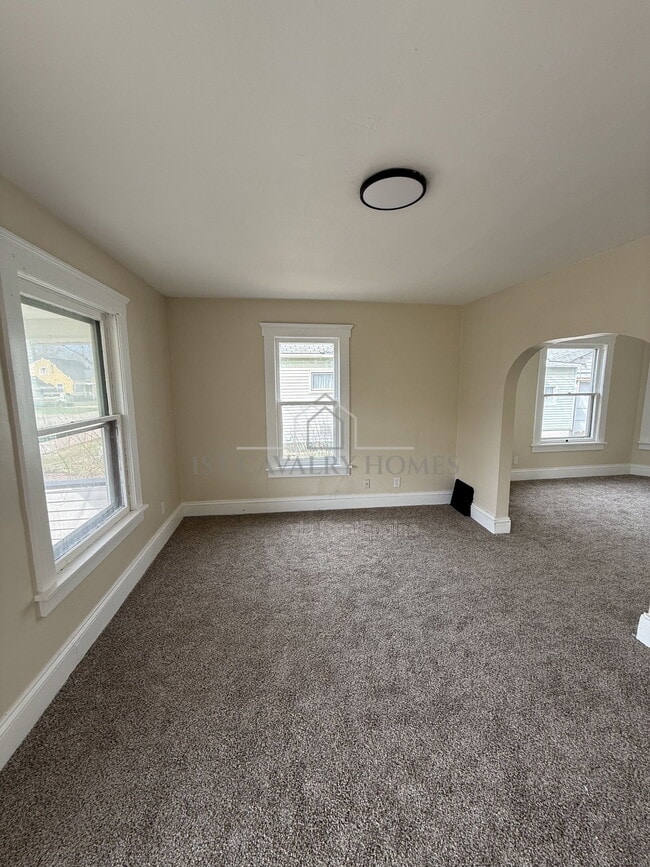 Photo - 2213 17th St NE