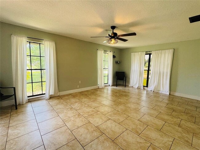 Photo - 3450 Suzette Dr