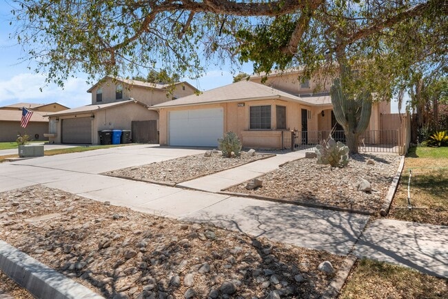 Photo - For RENT at Sandalwood Park North