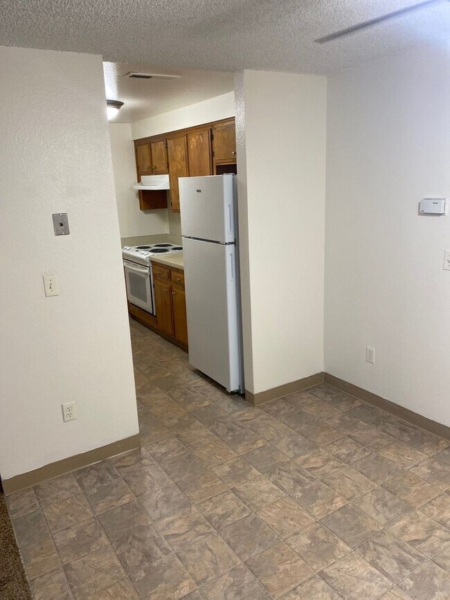 Photo - 648 Taybin Rd NW Unidad D