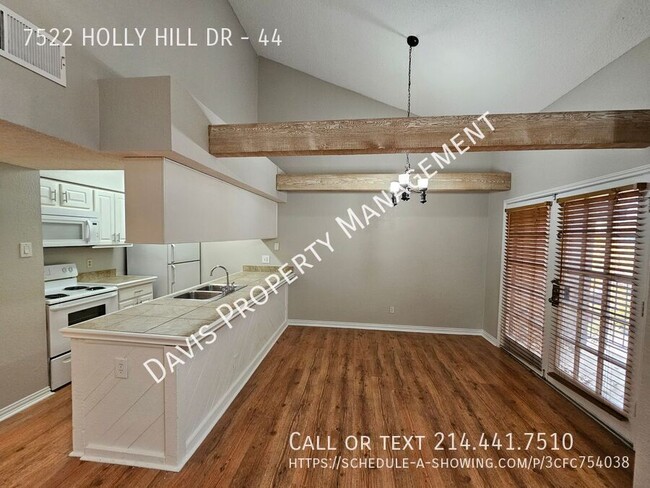 Photo - 7522 Holly Hill Dr