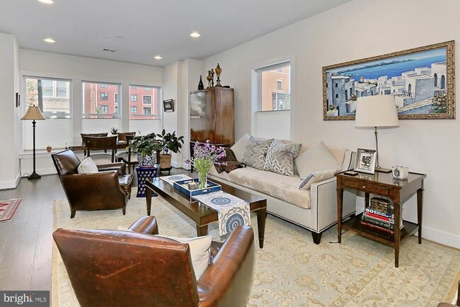 Photo - 1915 Main Line Blvd