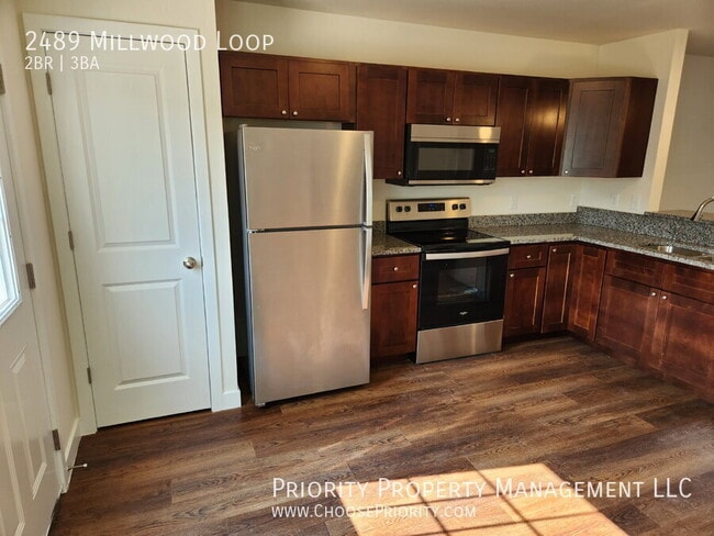 Photo - 2489 Millwood Loop