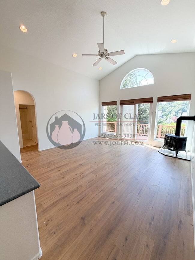 Photo - South Salem Single-Level Near Creekside Golf Club!