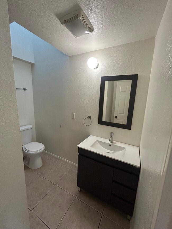Photo - 691 Stanley Ave Unit 697