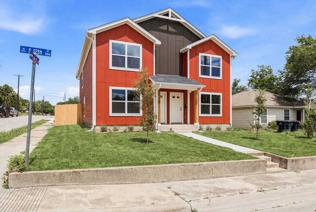 Building Photo - Brand New, Modern, and Ready for You in Temple, TX!