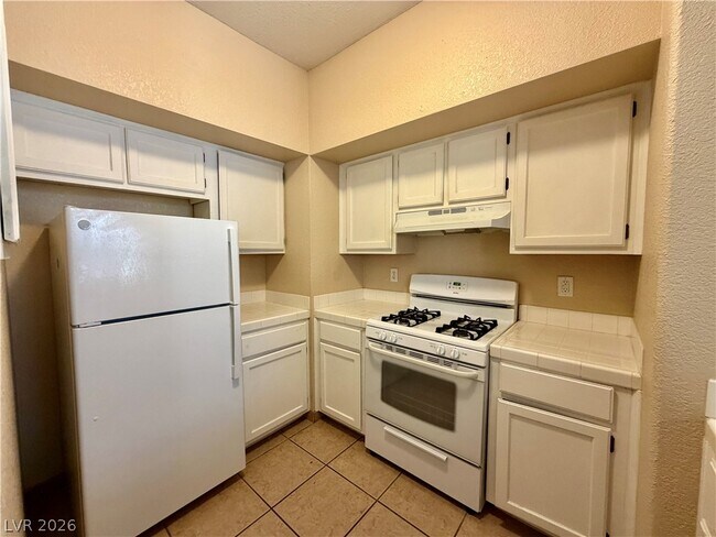 Photo - 2251 Wigwam Pkwy Unidad 515