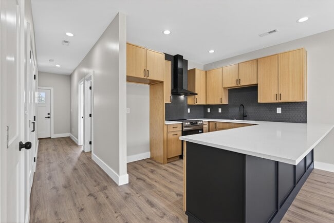 5207 Camelia Rd Unit 5207