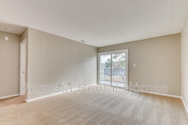 Photo - 3006C Strickland Court