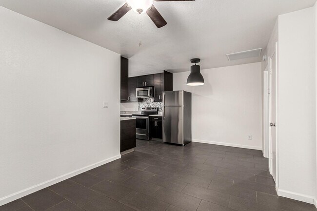 Photo - 3034 N 35th St Unit 3