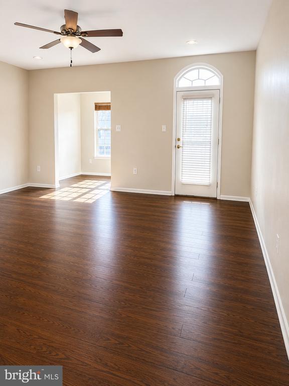 Building Photo - 24695 Kings Canyon Square
