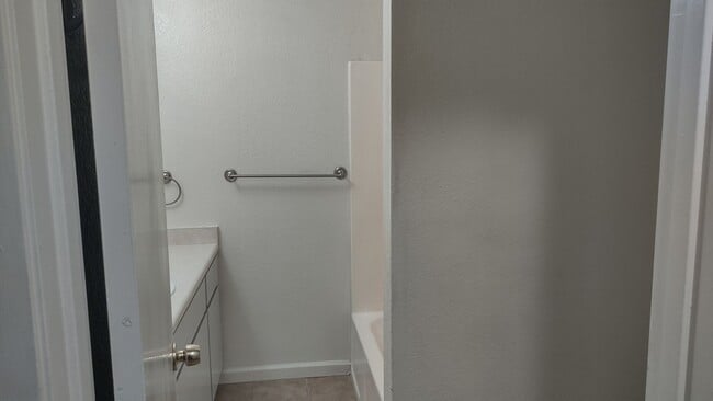 Photo - 212 Ash St