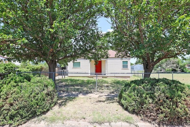 Photo - 115 SE 40th Ave House