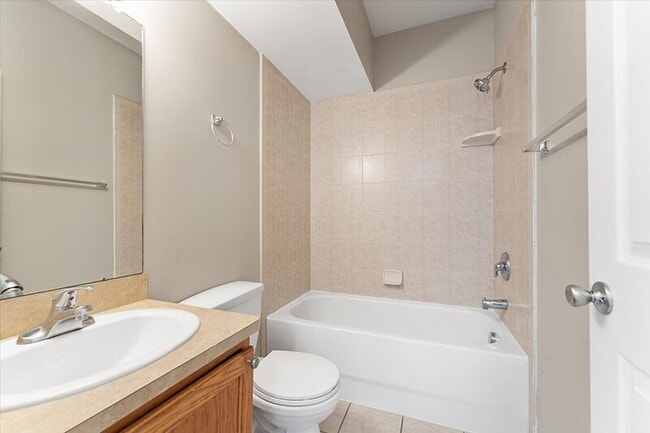 Photo - Towne Center Flats - 45517 Revere Dr.