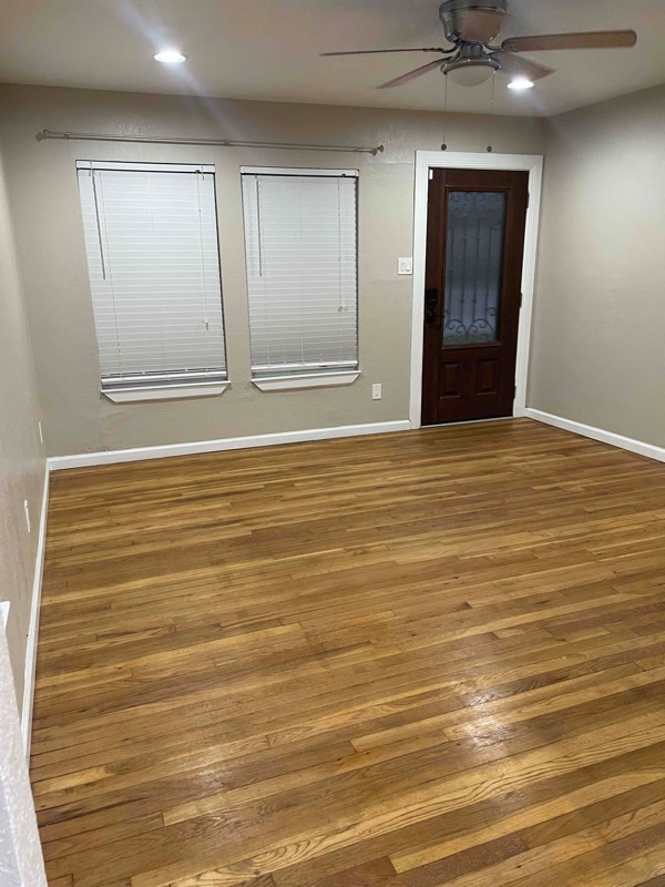 Photo - 202 Las Palmas Dr