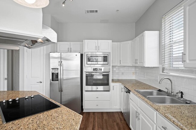 Building Photo - Calais Midtown Rental