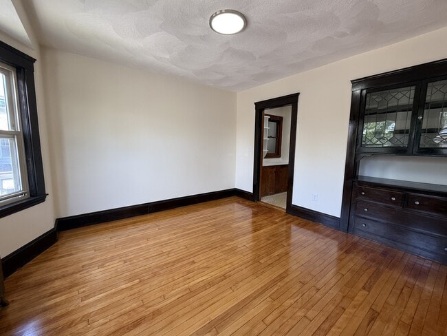 Dining Room w/Built-Ins - 585 High St Unit Apt. 2