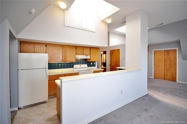 Photo - 12 Charter Oak Pl Unit 3F
